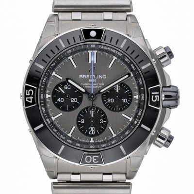 BREITLING SUPER CHRONOMAT B01 44