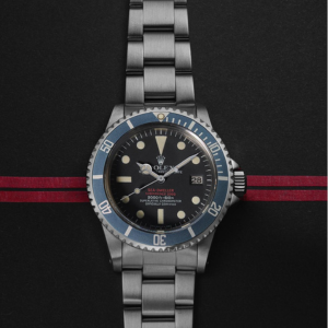 Features of Rolex Double Red Sea Deweller
