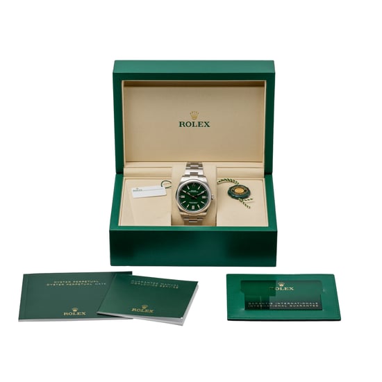 ROLEX OYSTER PERPETUAL 124300