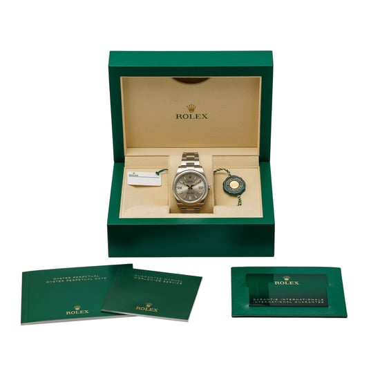ROLEX OYSTER PERPETUAL 41 124300
