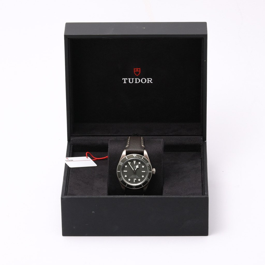 TUDOR BLACK BAY 58 925