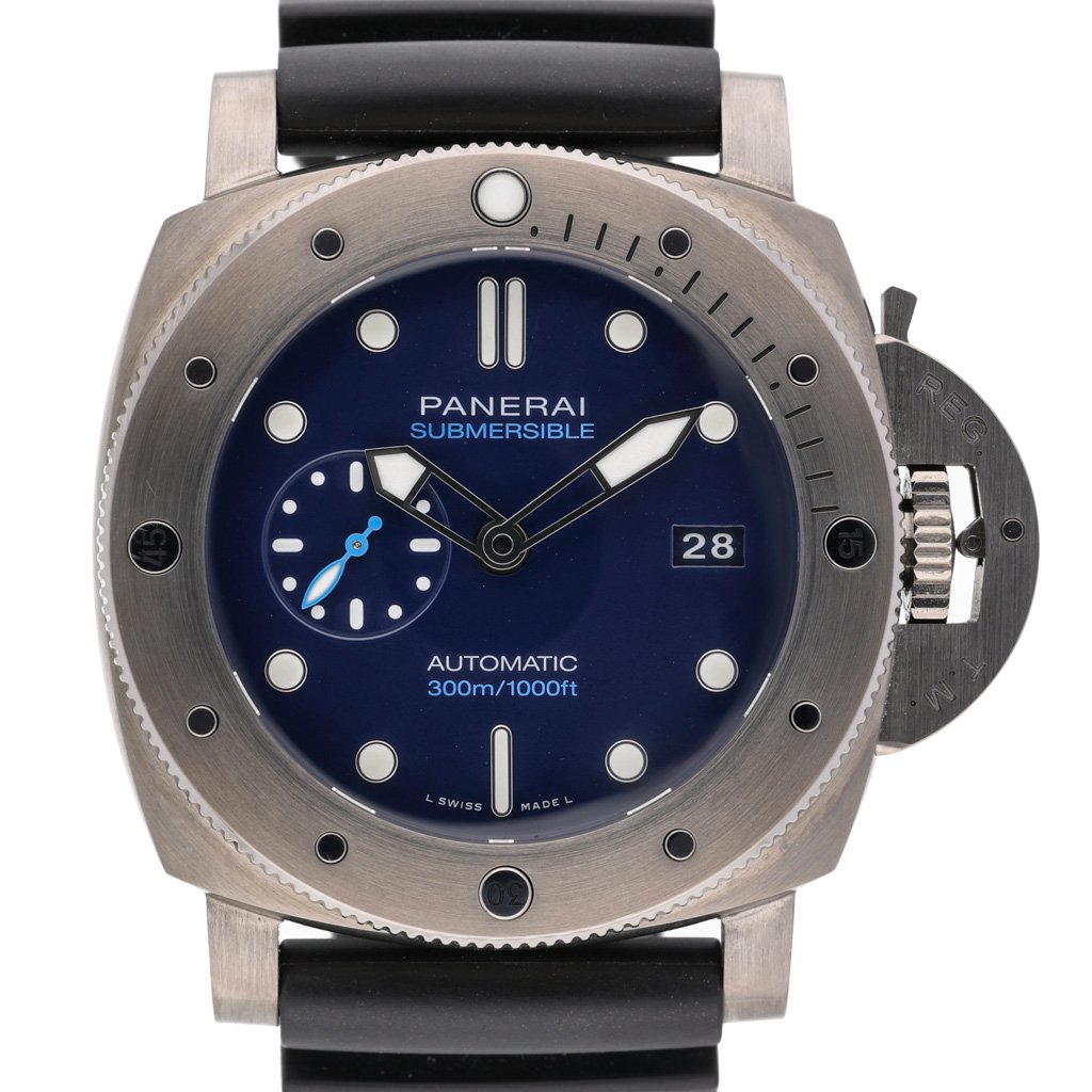 Panerai Luminor Submersible at Sonning Vintage Watches